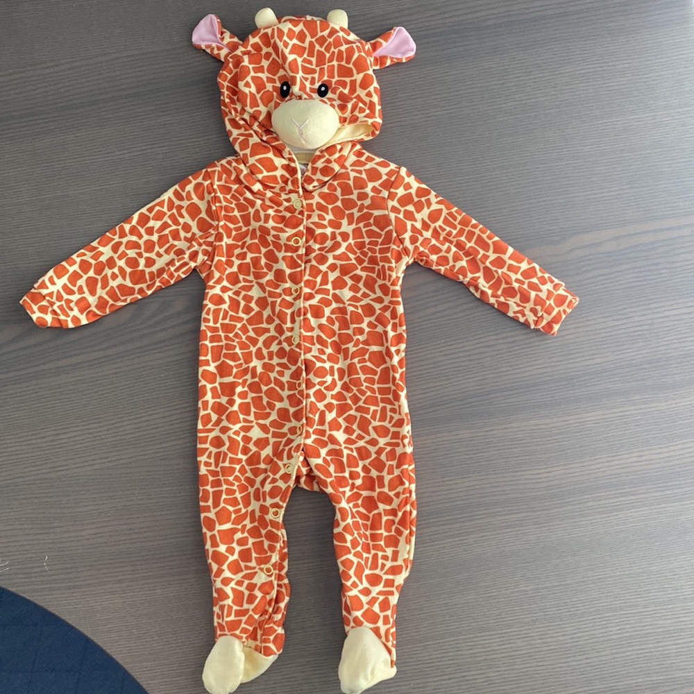 Baby giraffe costume footie